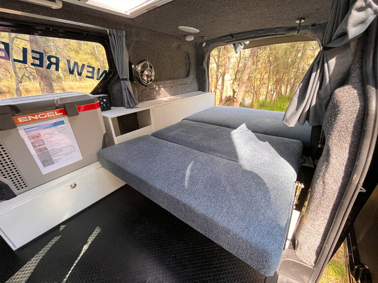 Frontline-Campervan-LDV-1109-18