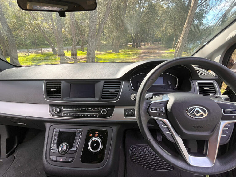 Frontline-Campervan-LDV-1109-26