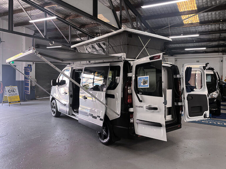 Frontline-Camper-Renault-Trafic-Pro-02